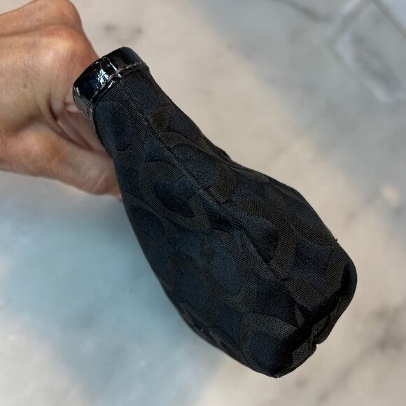 Coach Madison Horse & Carriage Op Art Signature Logo XL Wristlet - Picture 7 of 16